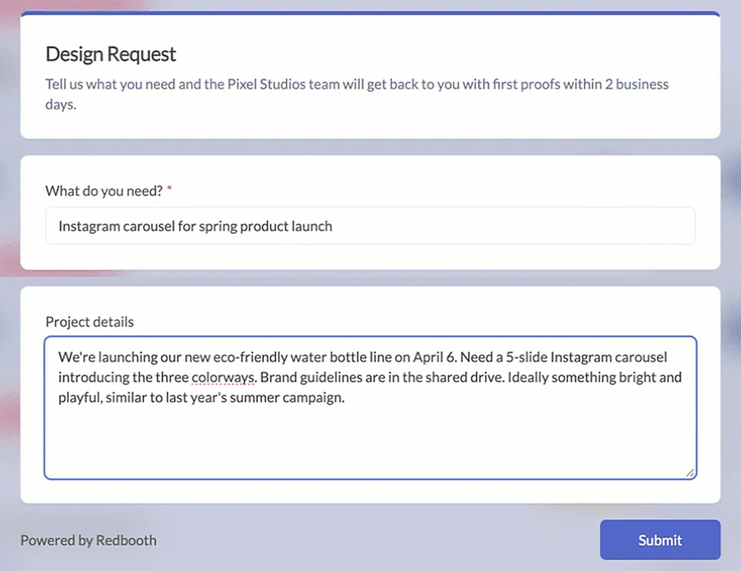 El formulario público Design Request tal como lo ve un cliente, con 'Instagram carousel for spring product launch' en el campo del título, un briefing detallado en los detalles y el botón Submit